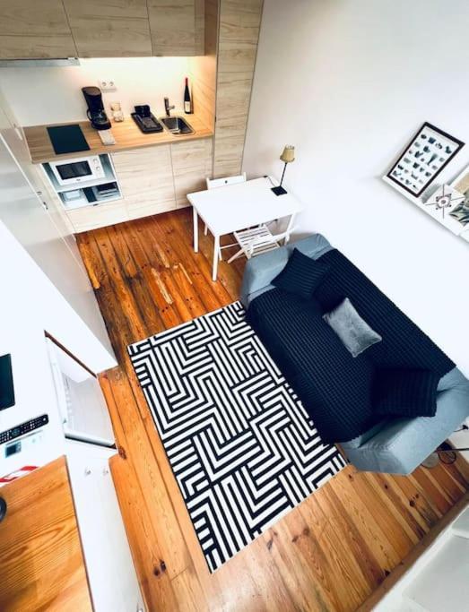 Lisbon Lovely Mezzanino Studio Close To Lx Factory Экстерьер фото